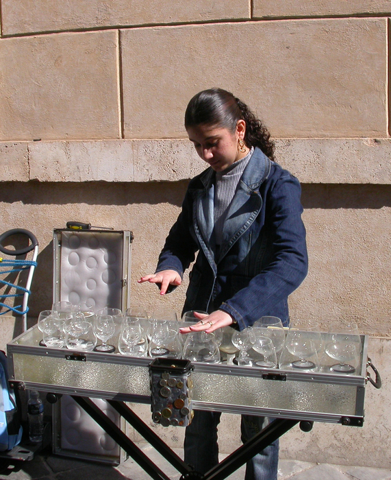 Rome, girl playing glasses