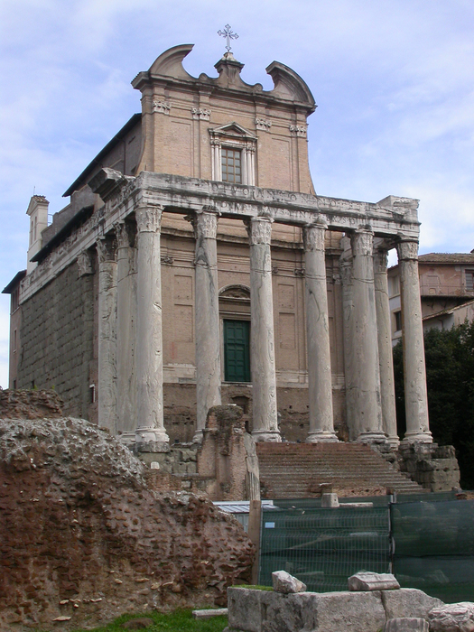 temple-antonius-and-faustina